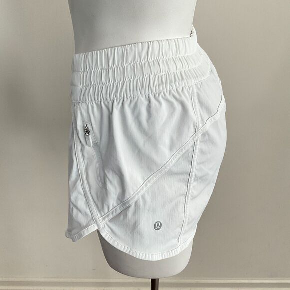 Lululemon Tracker Low Rise Lined Elastic Waist Short Shorts White 8 - Picture 11 of 13